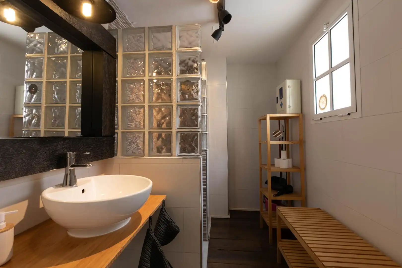 Badezimmer von Dachboden zum Verkauf in Fuengirola mit Möbliert