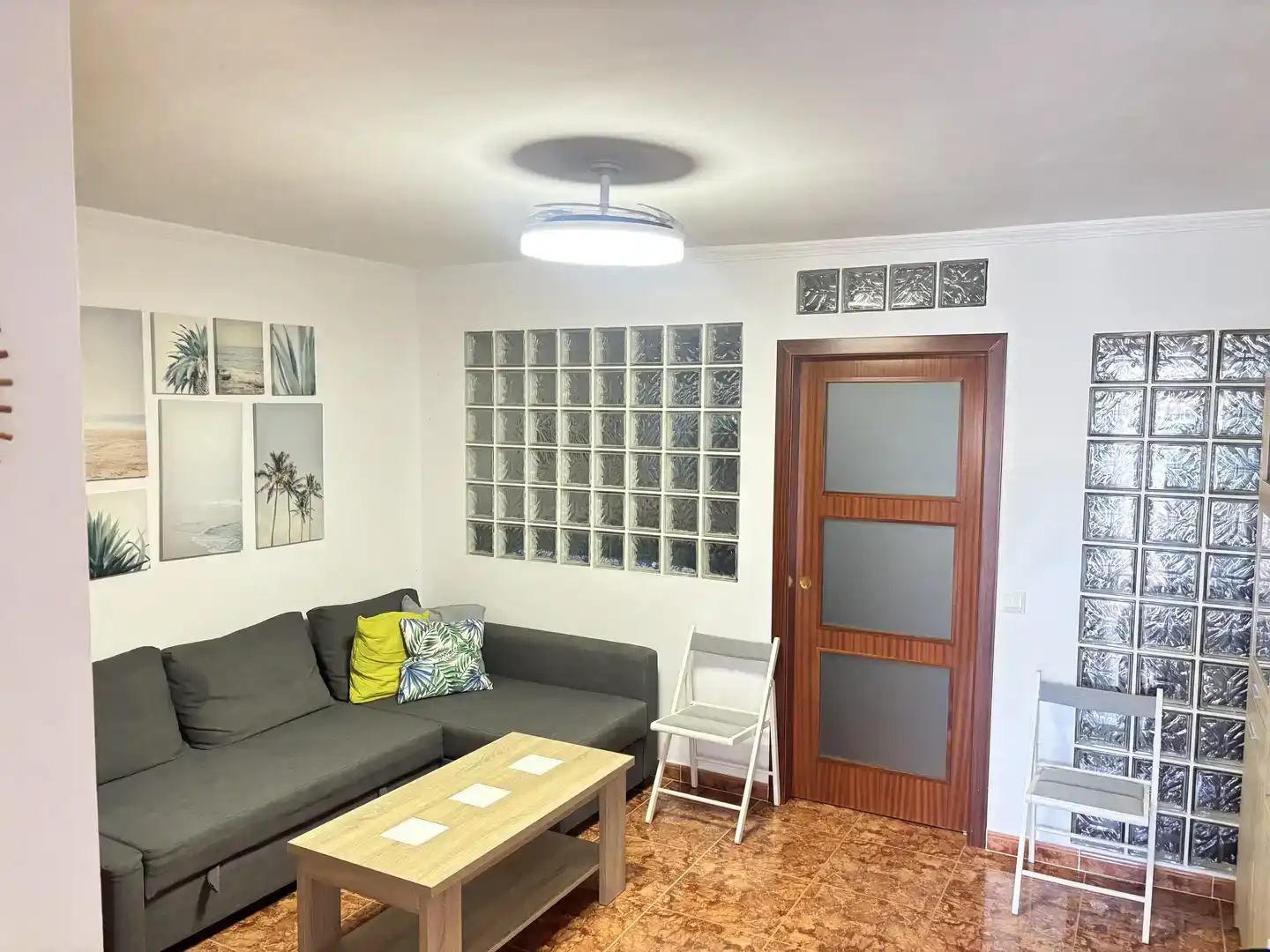 Living room of Flat for rent in Torremolinos  with Air Conditioner, Private garden and Swimming Pool