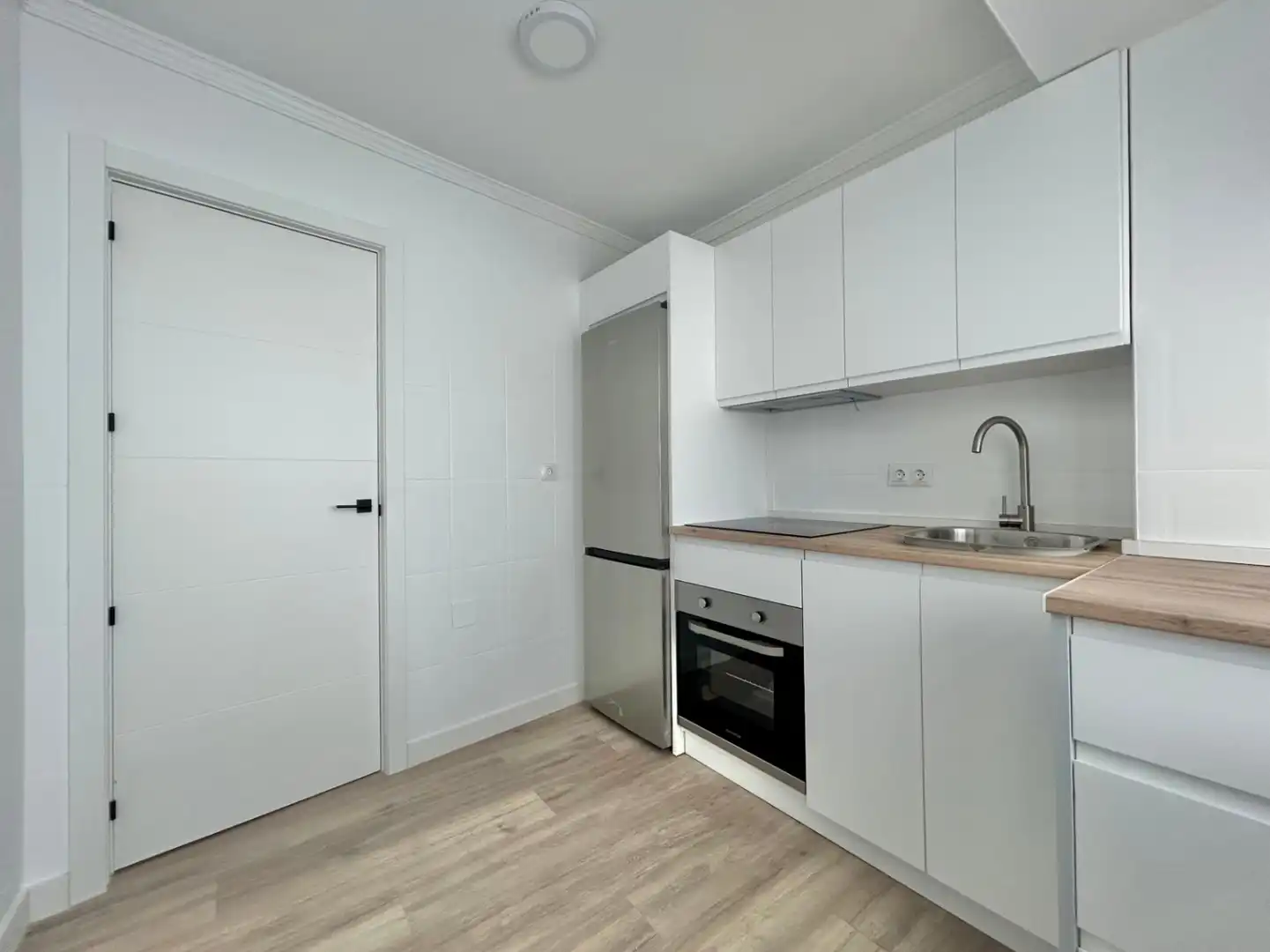 Kitchen of Apartments for sale in Málaga  with Air Conditioner and Internet