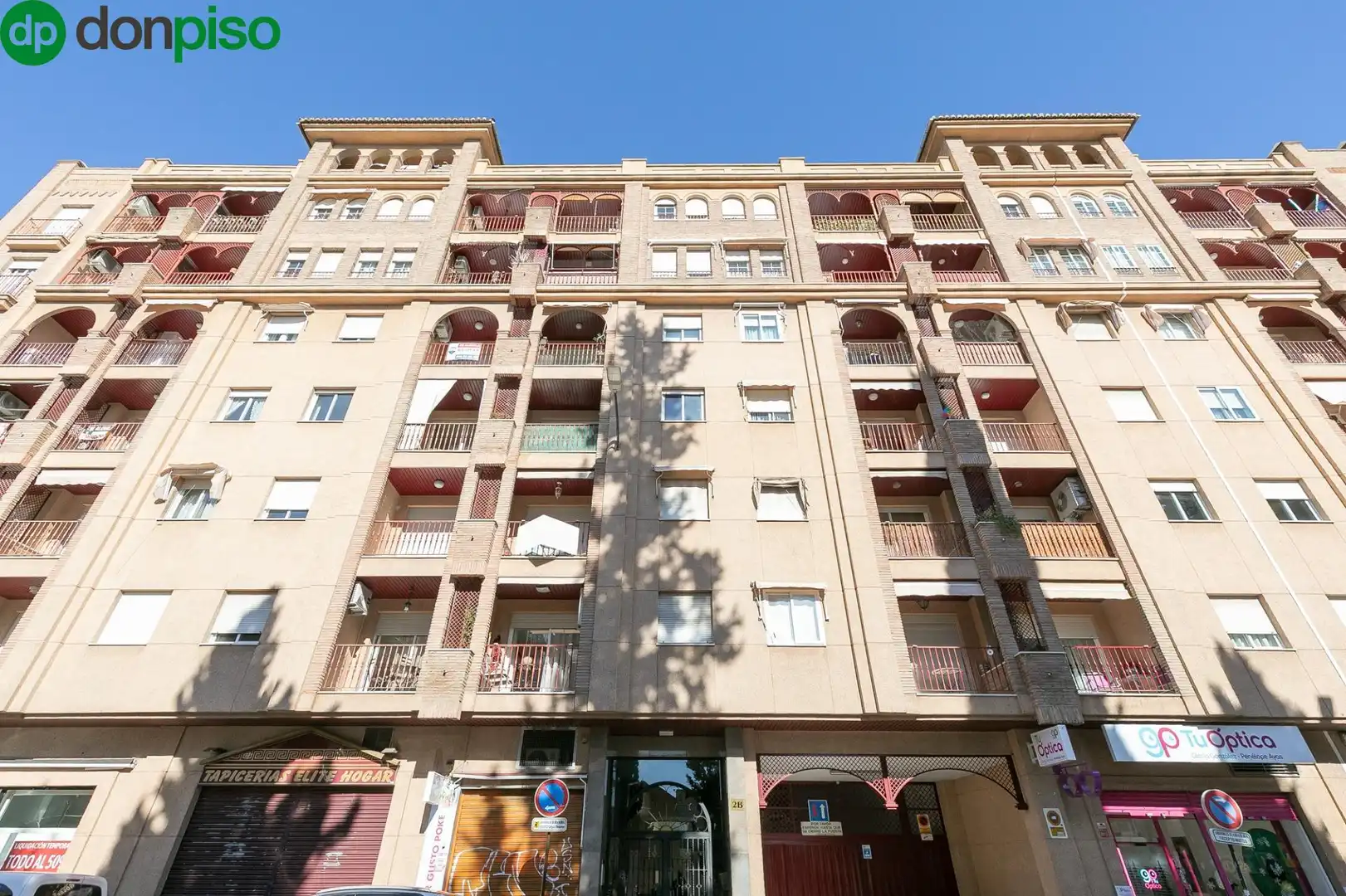 Exterior view of Flat for sale in Granada  with Air Conditioner, Heating and Terrace