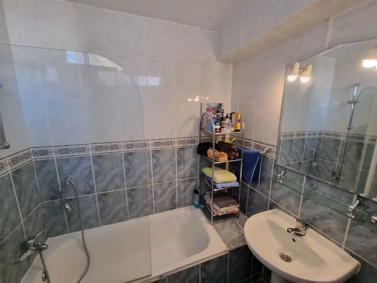 Bathroom of Apartments for sale in Benalmádena  with Terrace
