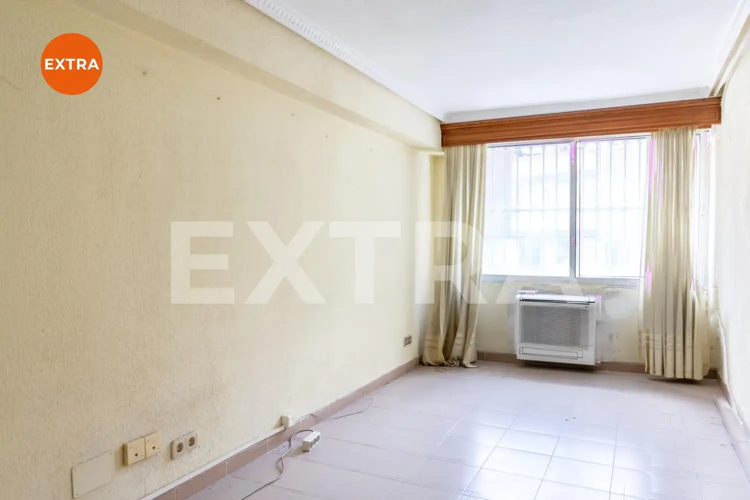 Living room of Commercial properties for sale in Madrid