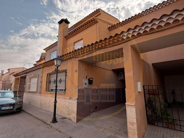 Casa a schiera in vendita a Calle Almendro