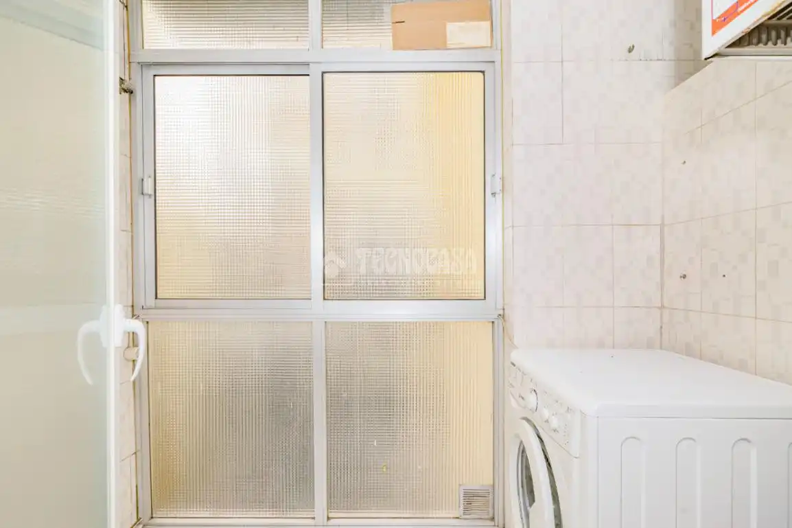 Badezimmer von Wohnung zum Verkauf in Granada