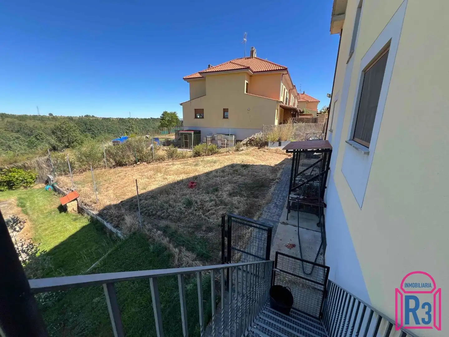 Casa adosada en venta en Garrafe de Torío con Calefacción