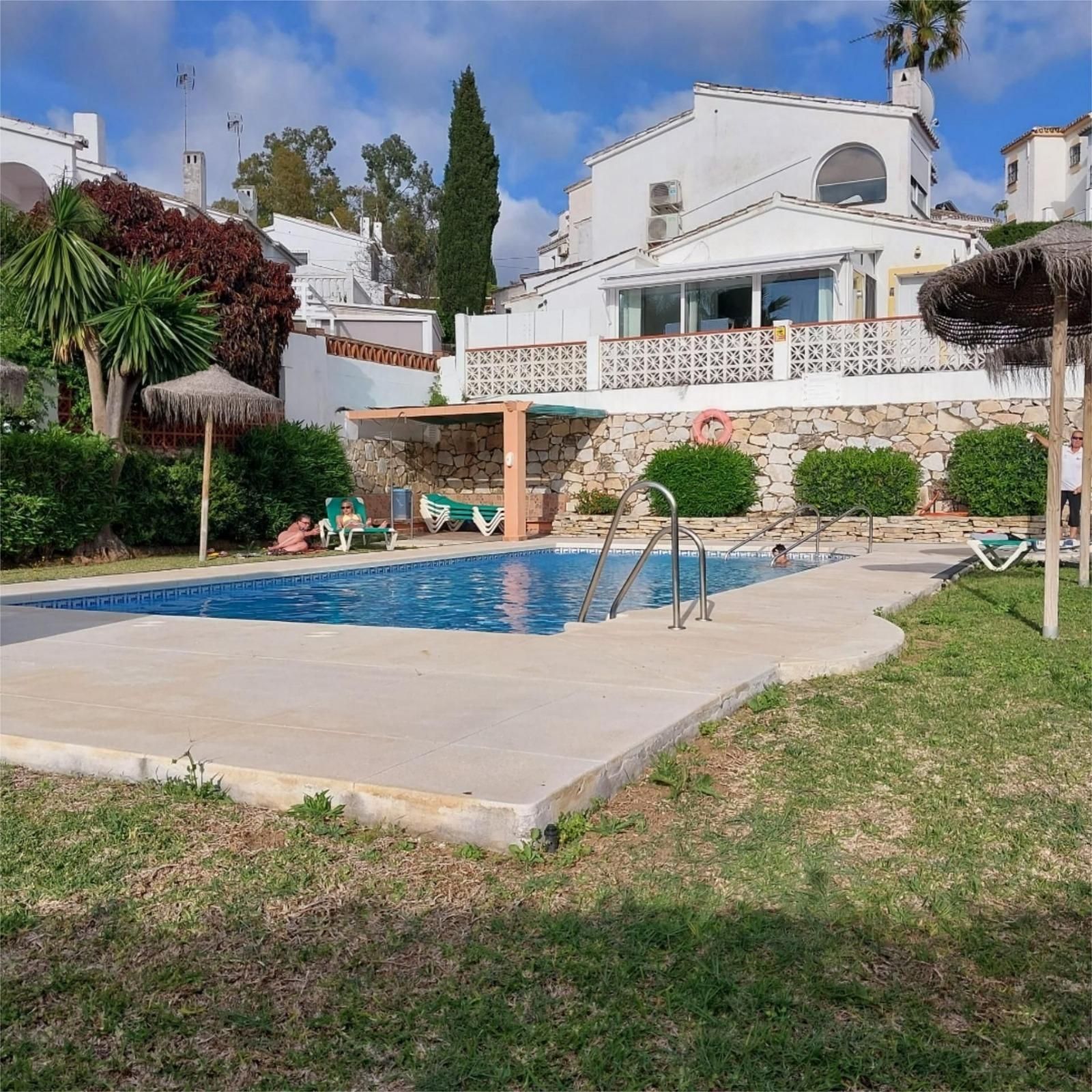 Swimming pool of Single-family semi-detached for sale in Mijas  with Air Conditioner, Private garden and Terrace