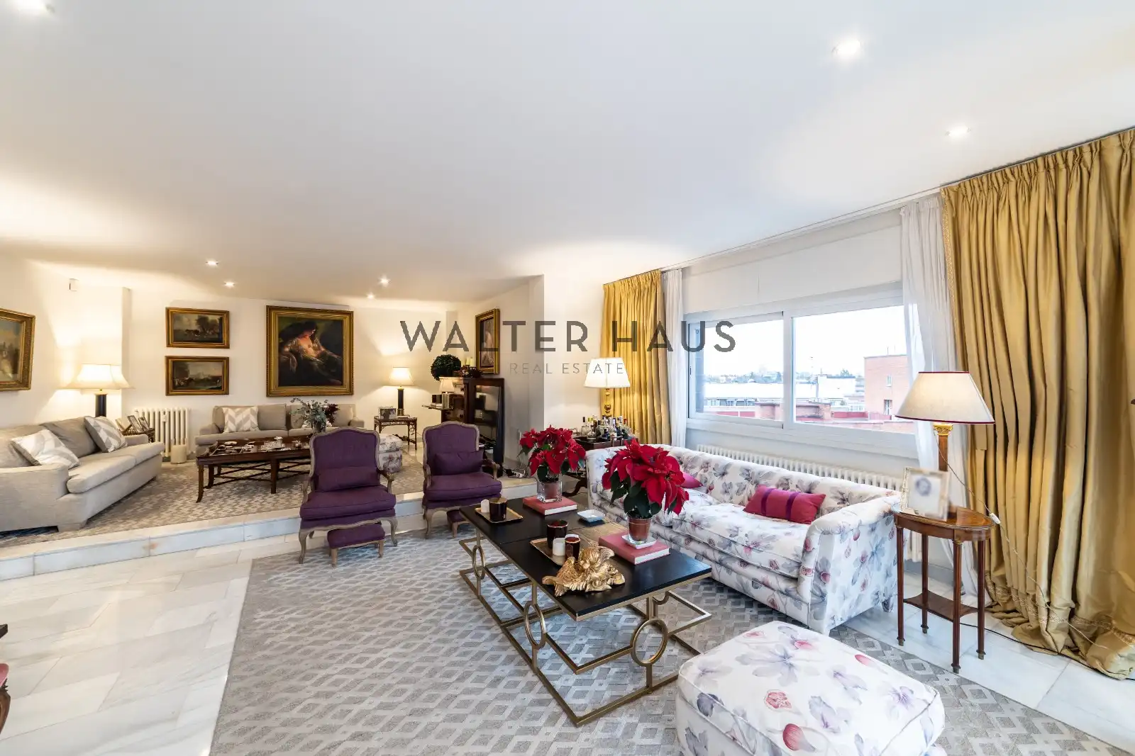 Sala d'estar de Dúplex en venda en Madrid amb Aire condicionat, Terrassa i Traster