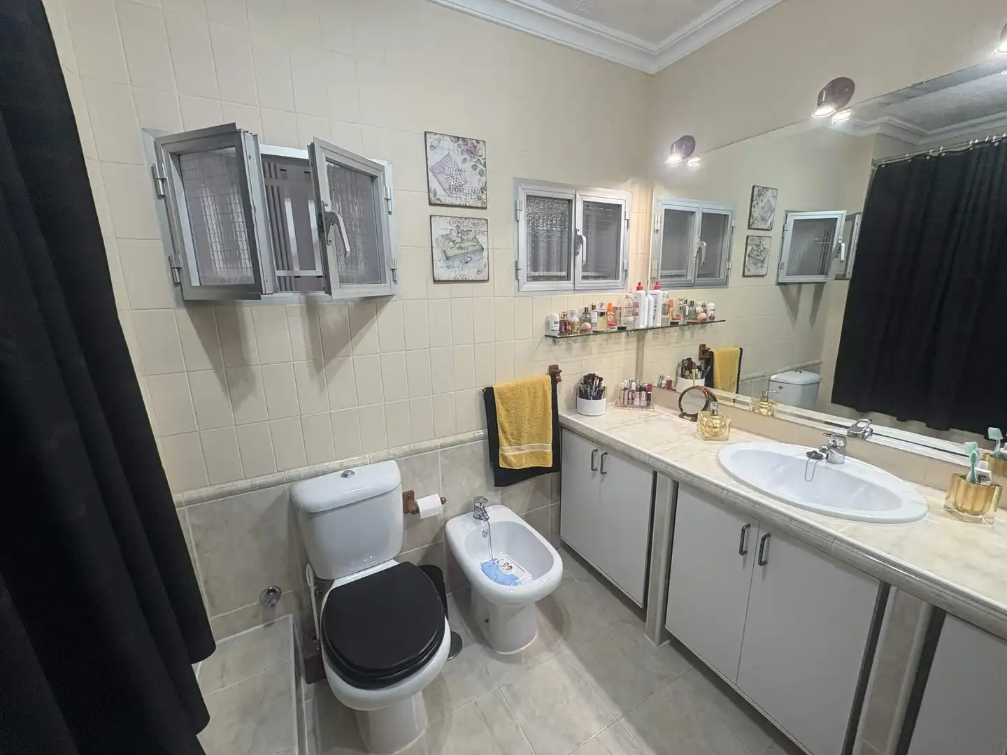 Bathroom of Flat for sale in Sevilla  with Air Conditioner, Heating and Terrace