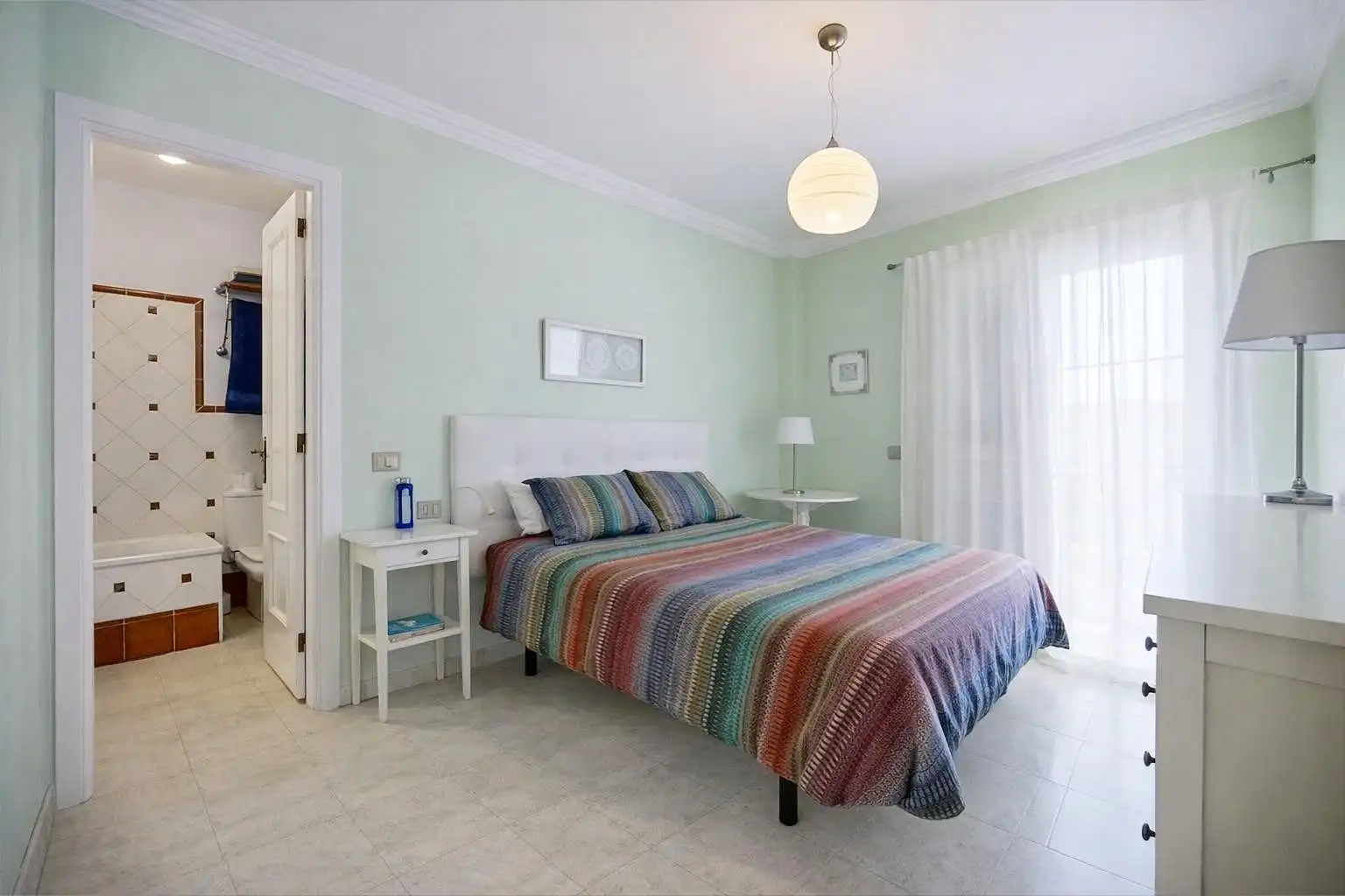 Dormitori de Casa adosada en venda en San Cristóbal de la Laguna amb Jardí privat, Terrassa i Traster