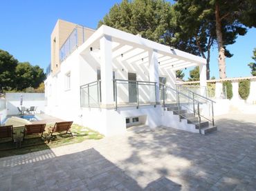 Villa avec piscine à vendre à Avenida COLOMA