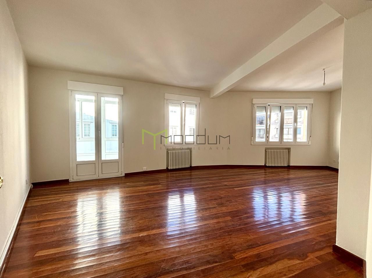 Flat to rent in Montero Ríos, Ensanche - Sar, Santiago de Compostela