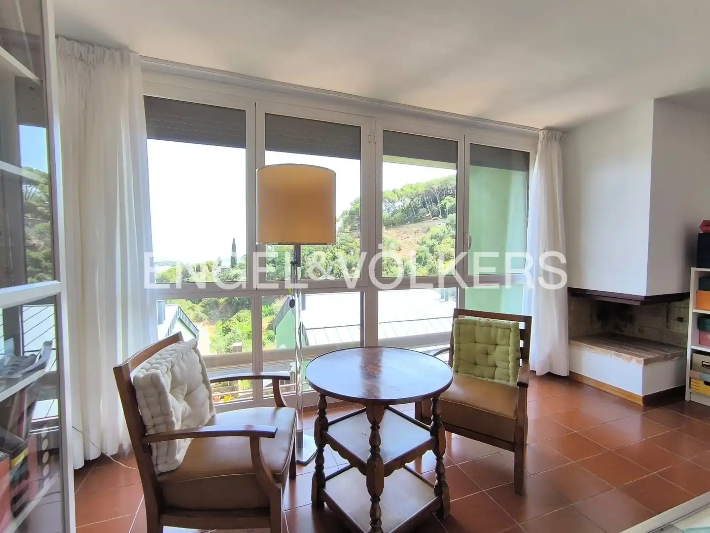 Terrasse von Einfamilien-Reihenhaus zur Miete in Barcelona mit Heizung, Terrasse und Schwimmbad