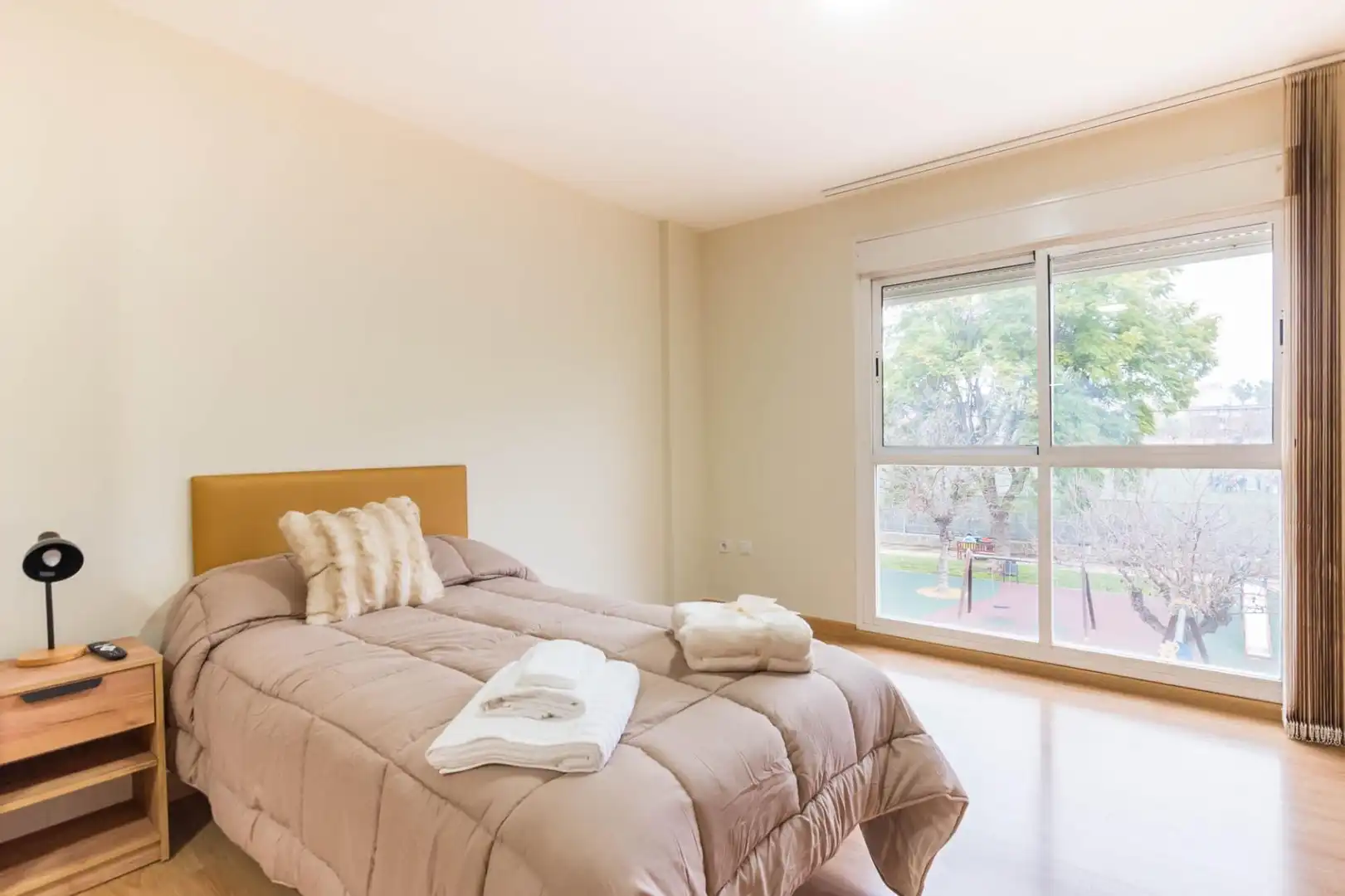 Schlafzimmer von Wohnung zur untervermieten in  Murcia Capital mit Klimaanlage, Terrasse und Balkon