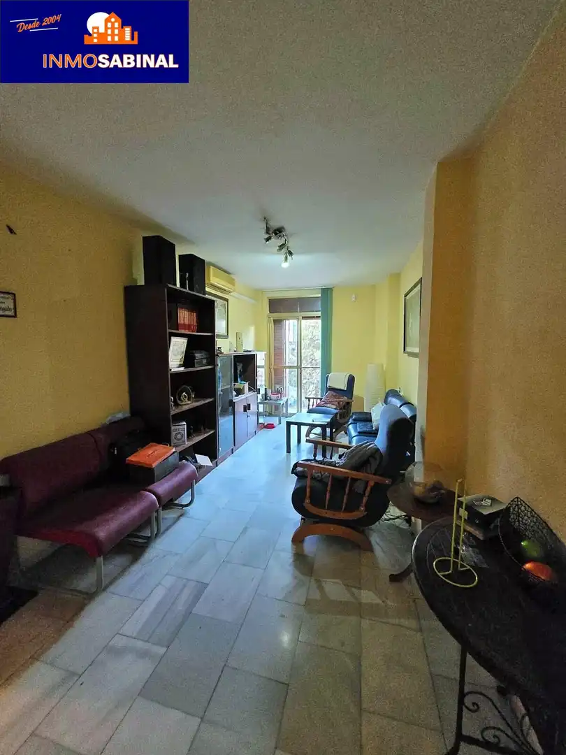 Sala de estar de Piso en venta en Roquetas de Mar con Aire acondicionado, Calefacción y Amueblado