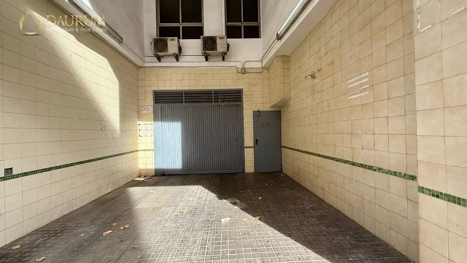 Garage zum Verkauf in Elche / Elx