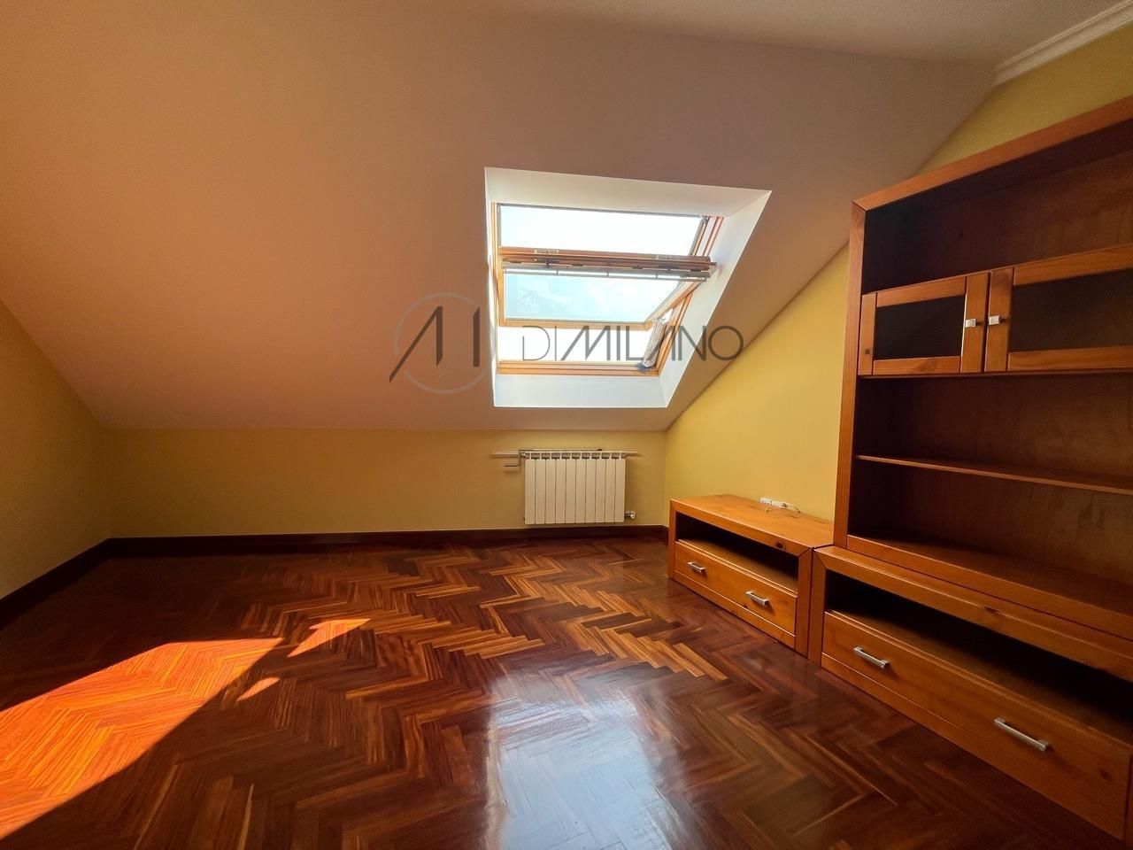 Bedroom of Attic for sale in Vigo   with Heating, Storage room and Balcony
