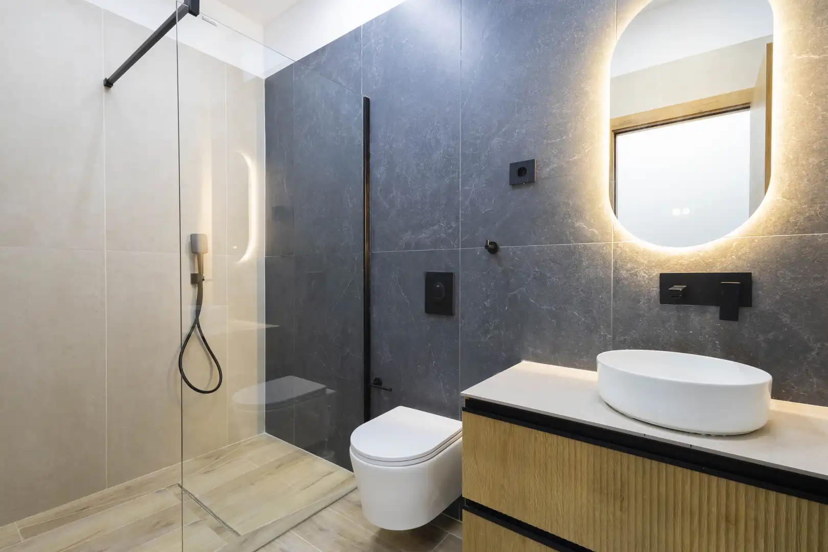 Bathroom of Flat for rent in Santa Cruz de Tenerife  with Air Conditioner