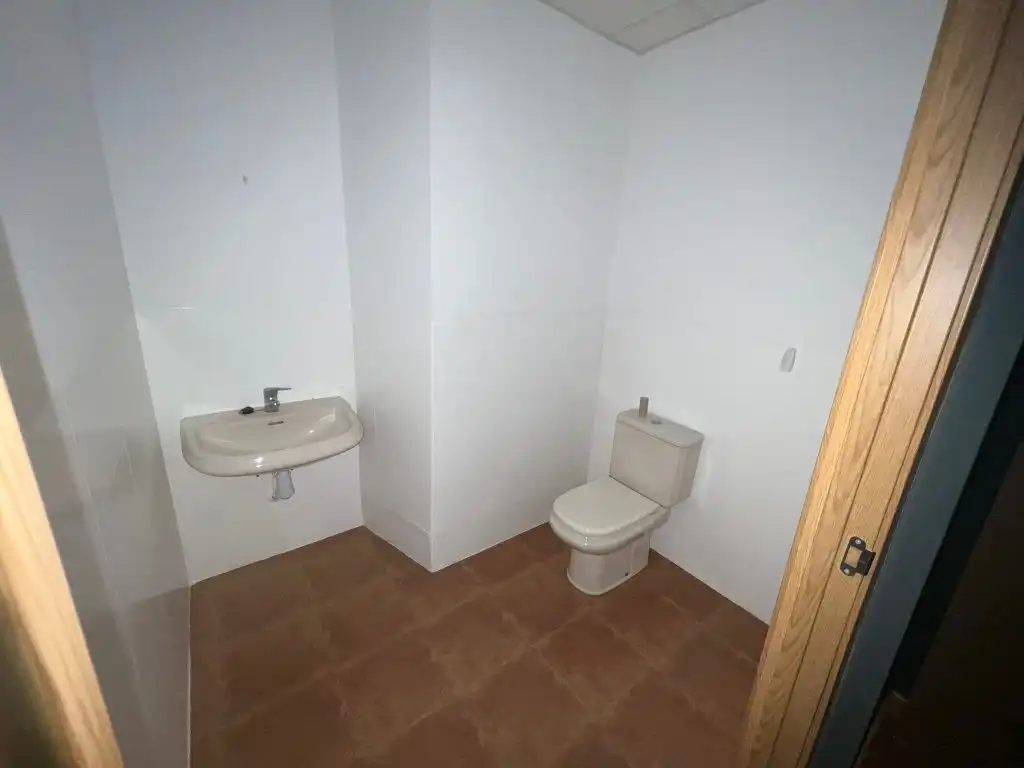Business premises to rent in Quintanar de la Orden, imagen 12
