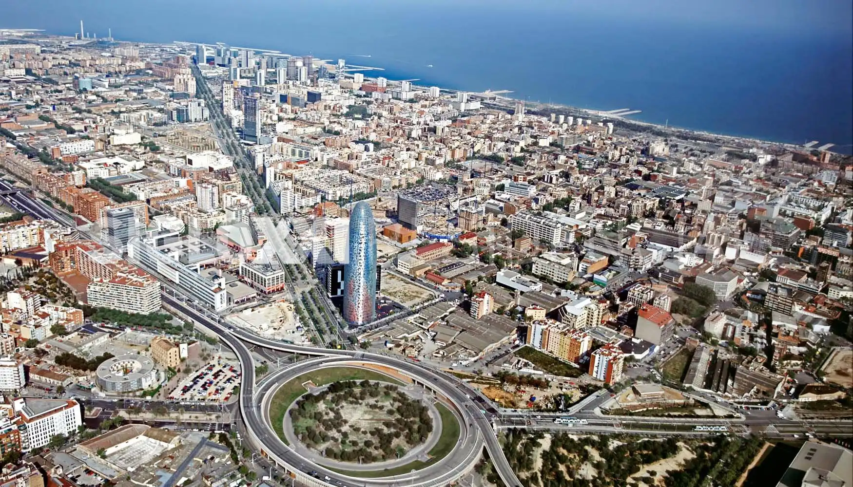 Vista exterior de Garatge en venda en Barcelona