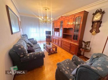 Piso con ascensor en venta en VAZQUEZ DE MELLA