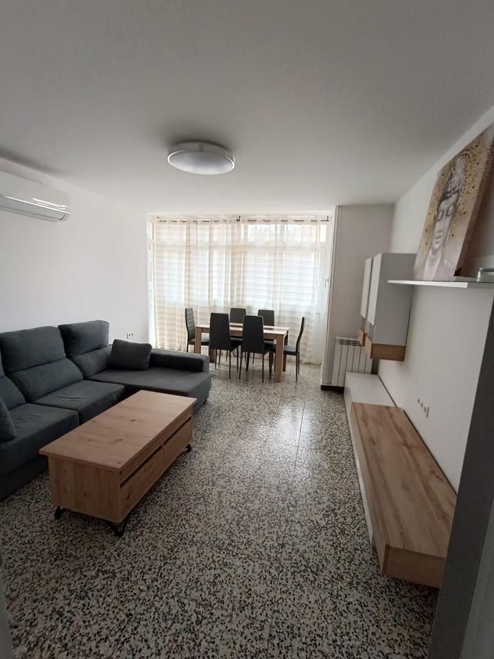Living room of Flat to rent in  Lleida Capital  with Air Conditioner, Terrace and Furnished