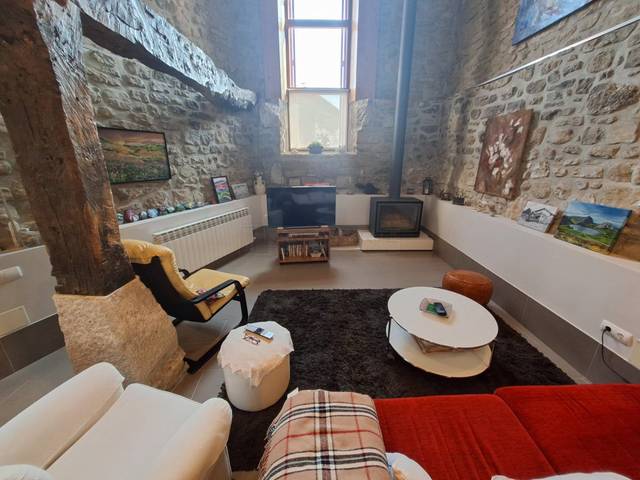 Casa-chalet en Venta en Dordoniz en Condado de Treviño