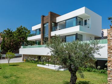 Casa amb balcó en venda a Chullera