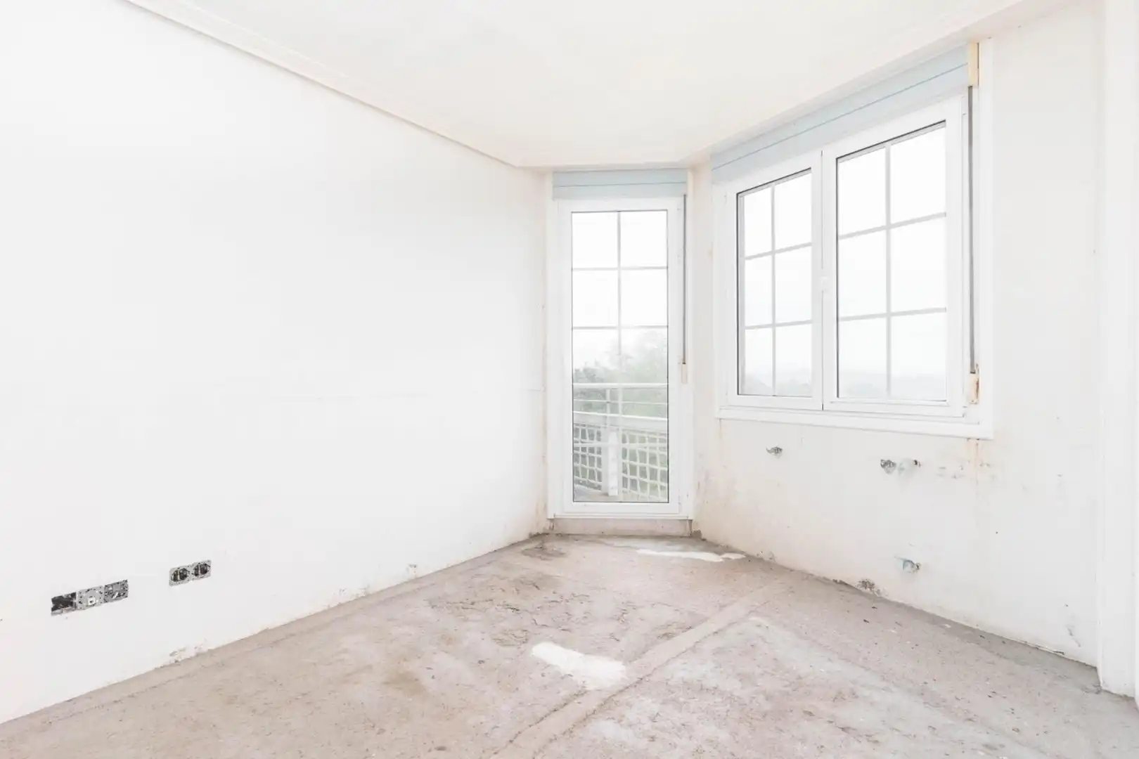 Terrassa de Casa o xalet en venda en Oviedo  amb Jardí privat, Terrassa i Balcó