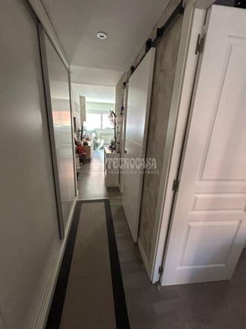 Piso en Venta en Palomeras Bajas