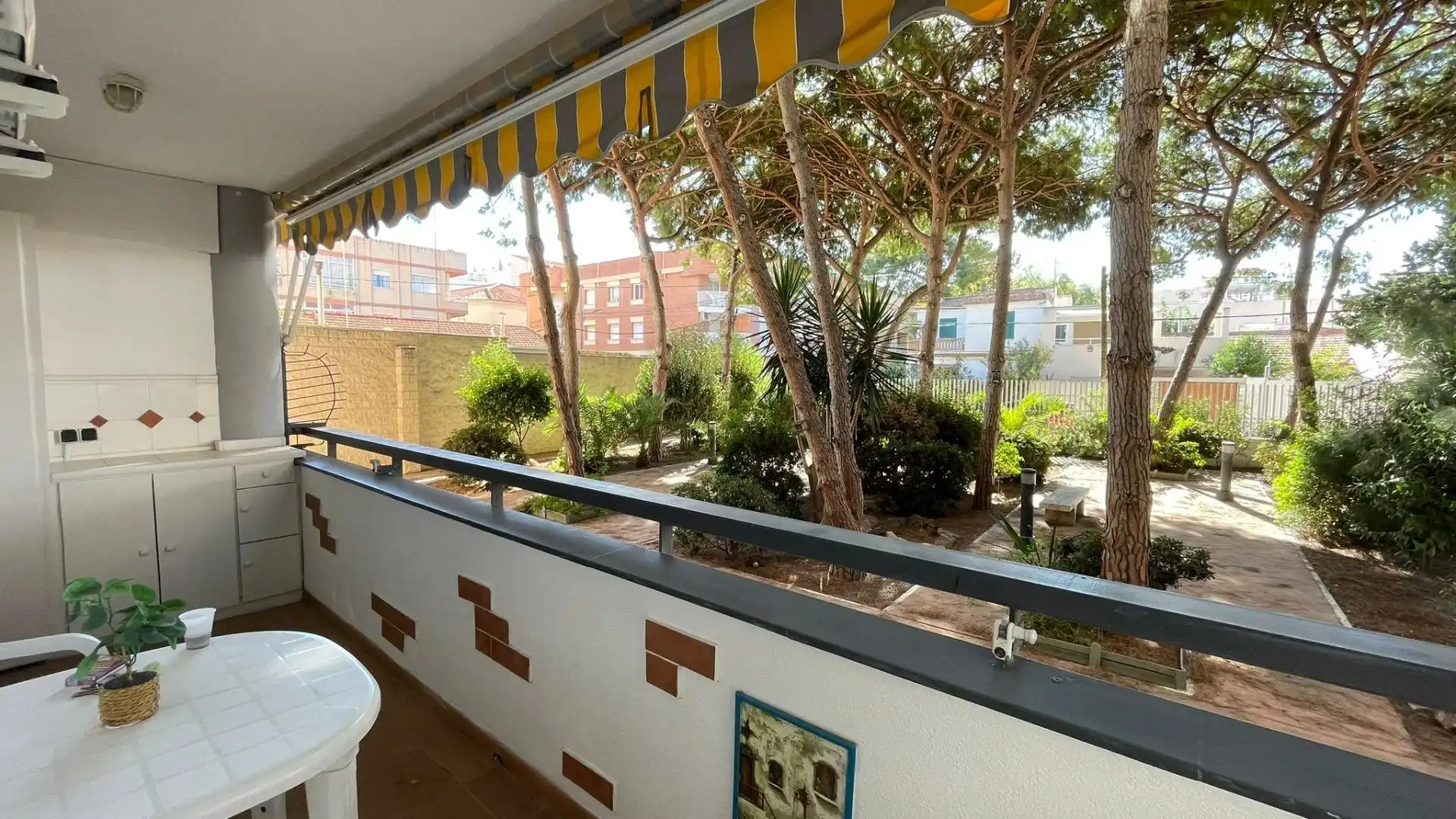 Garten von Erdgeschoss zum Verkauf in San Pedro del Pinatar mit Privatgarten, Terrasse und Balkon