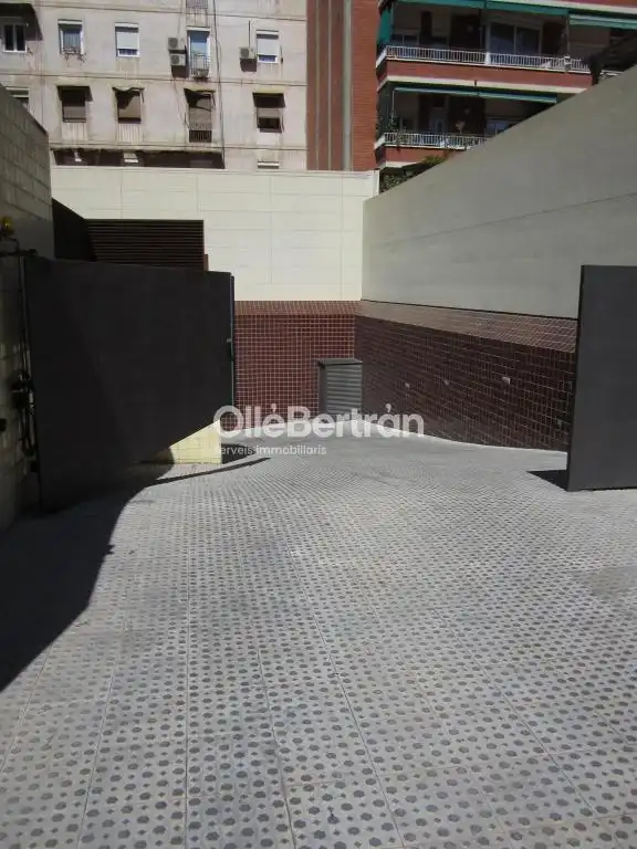 Parkplatz von Garage zur Miete in Barcelona