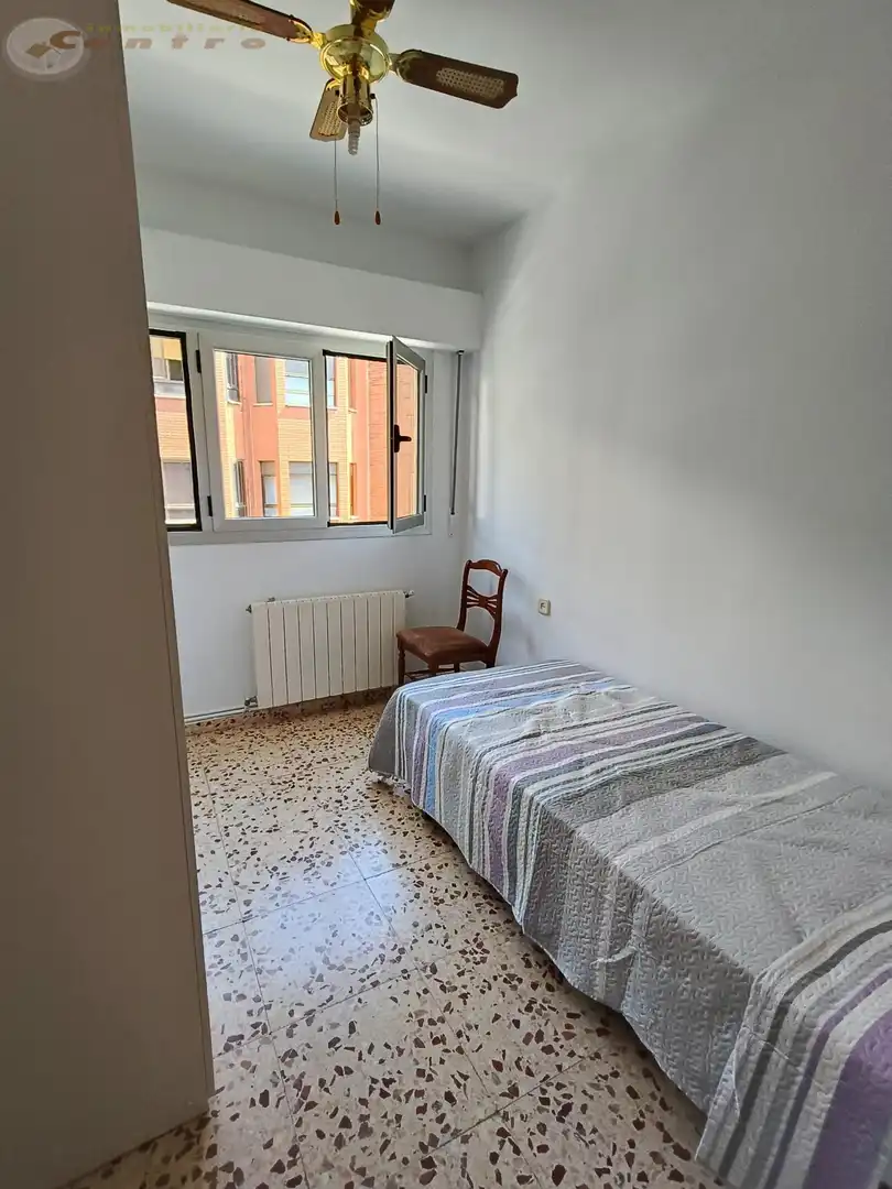 Habitación de Piso para compartir en Albacete con Calefacción, Amueblado y Balcón