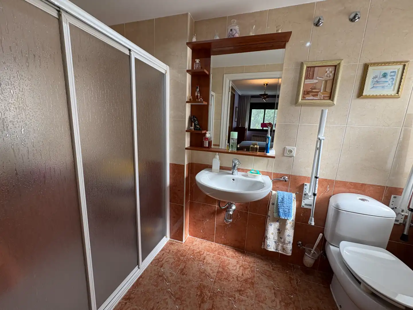 Baño de Casa adosada en venta en Simancas con Aire acondicionado, Calefacción y Jardín privado