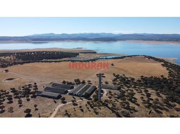 Casa en venda a Peraleda de la Mata