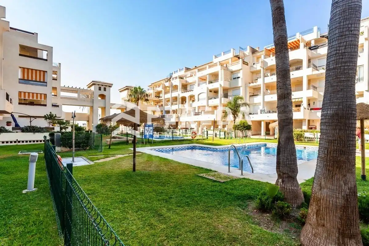 Exterior view of Apartments for sale in Roquetas de Mar  with Terrace, Furnished and Community pool