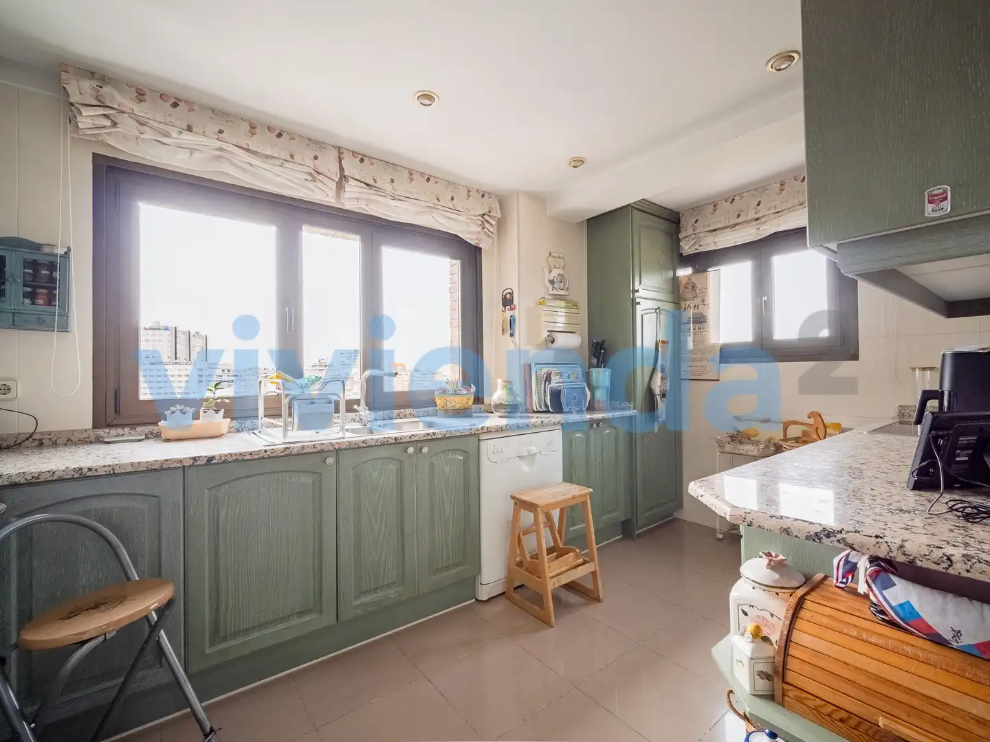 Kitchen of Flat for sale in Madrid  with Air Conditioner, Heating and Terrace