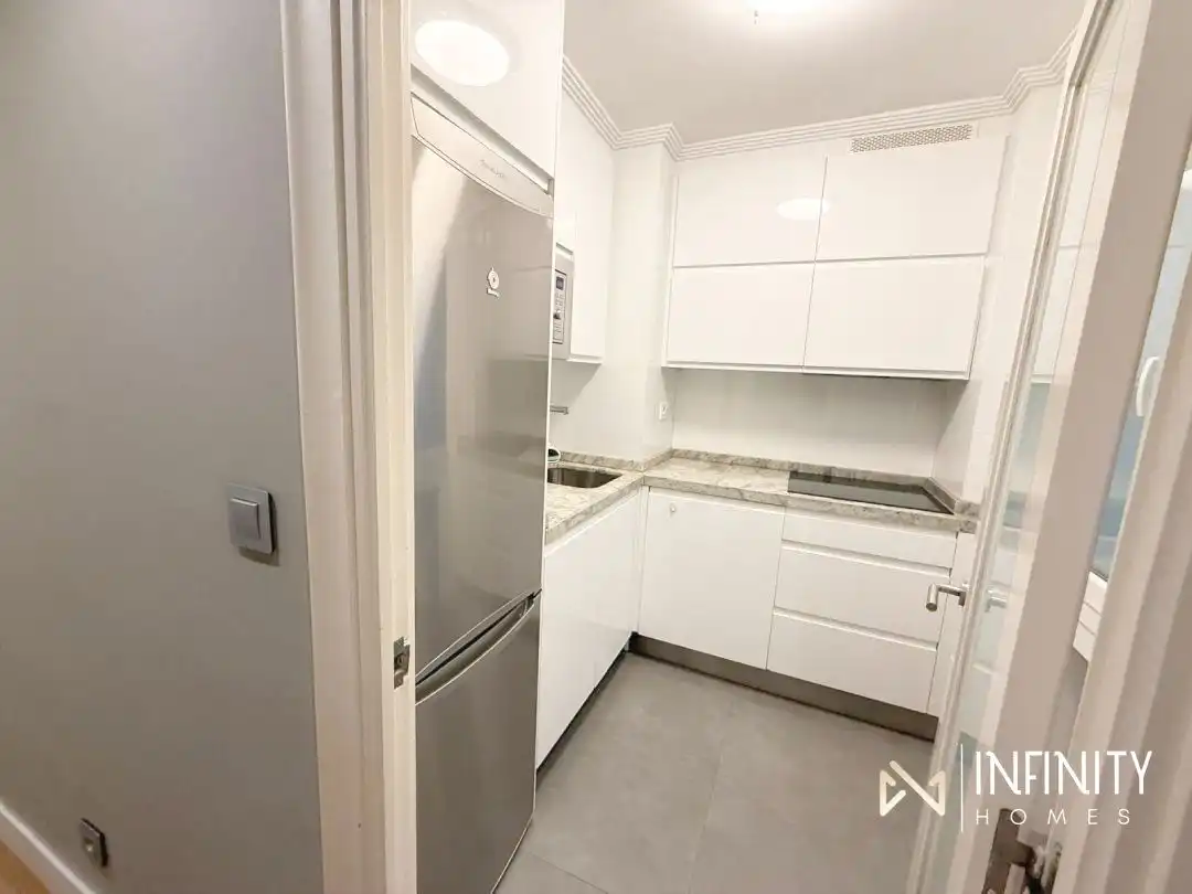 Cocina de Piso en venta en Bilbao  con Calefacción, Terraza y Balcón
