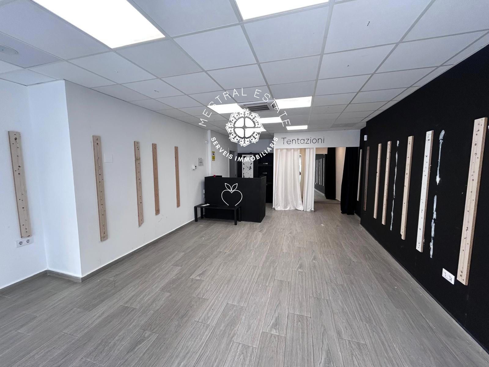 Local de alquiler en Sant jordi, Port - Horta de Santa María