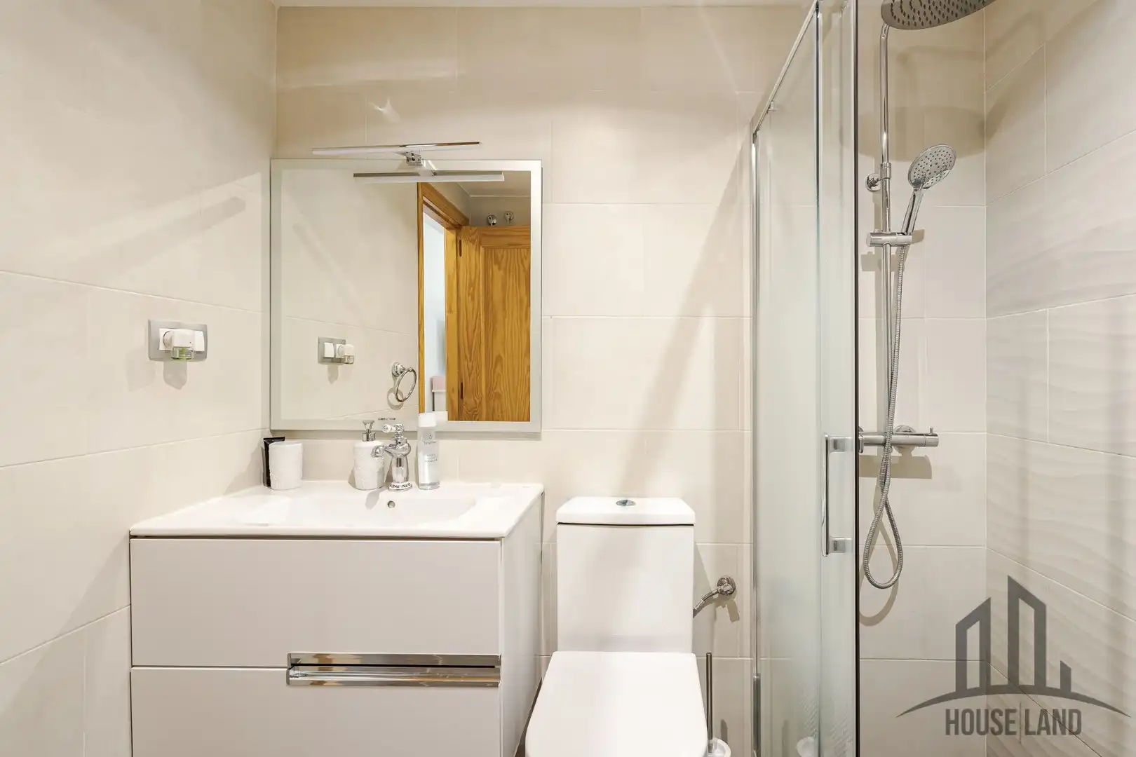Baño de Casa adosada en venta en Meco con Aire acondicionado, Calefacción y Trastero