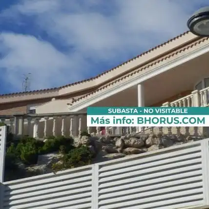 Casa con jardín en venta en ESPARRAGUERA 64, imagen 3