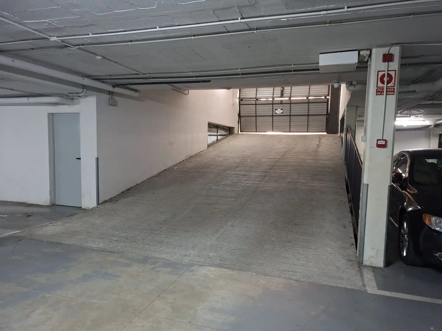 Garage for sale in Breda