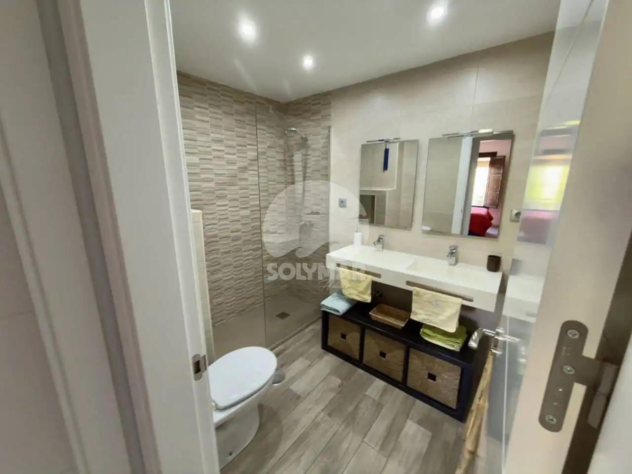 Bathroom of Flat for sale in Vélez-Málaga  with Air Conditioner, Terrace and Furnished