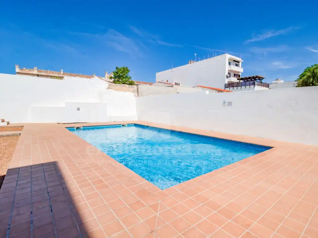 Piscina de Pis en venda en Maó - Mahón amb Calefacció, Jardí privat i Terrassa