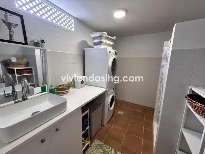 Badezimmer von Einfamilien-Reihenhaus zum Verkauf in La Orotava mit Terrasse und Balkon