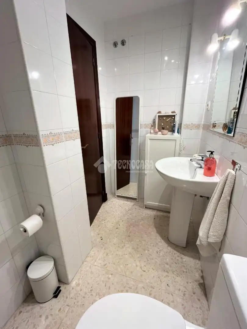 Bany de Pis en venda en San Fernando