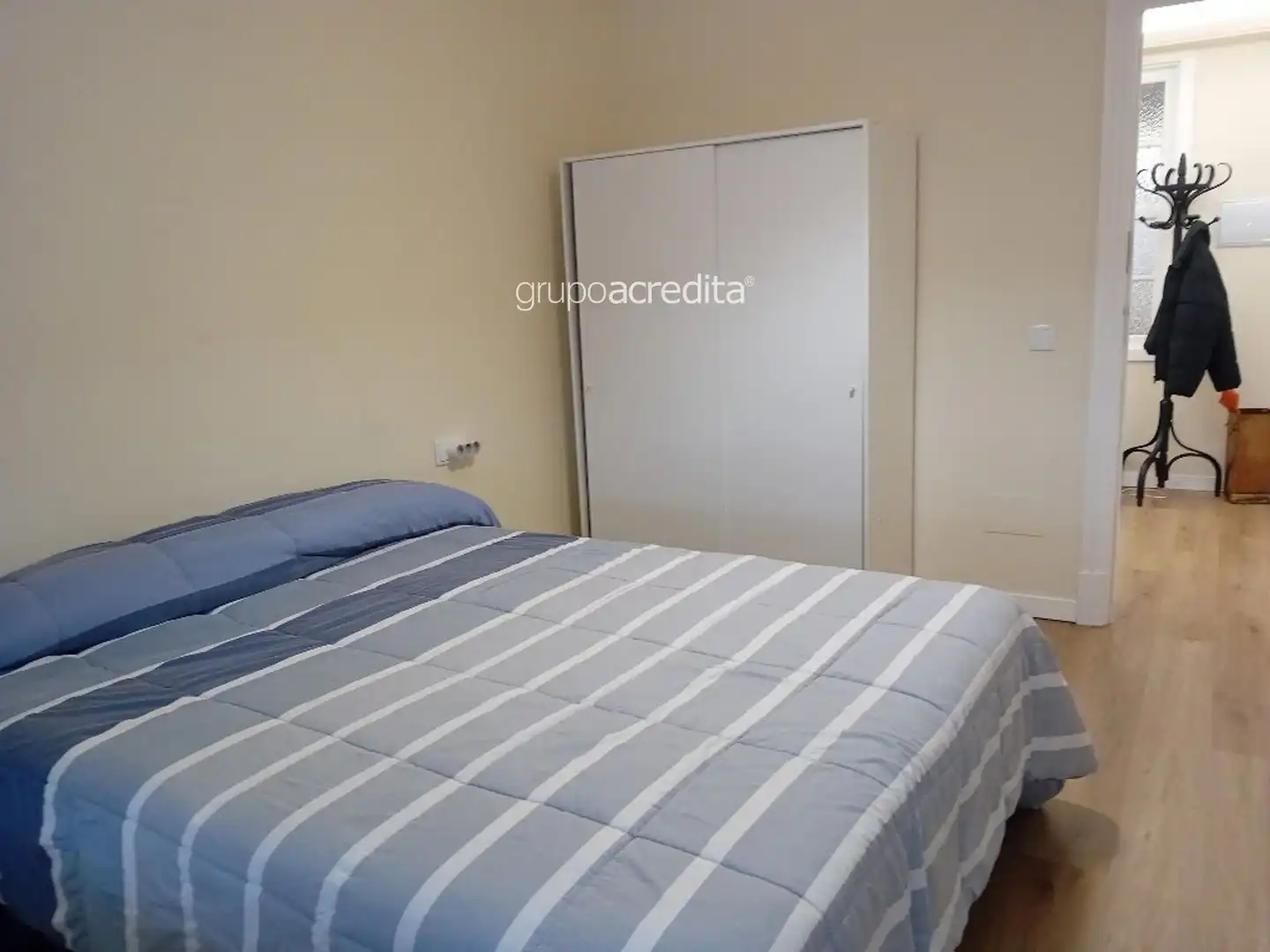 Flat for sale in Rosalía de Castro, 47, Ensanche - Sar