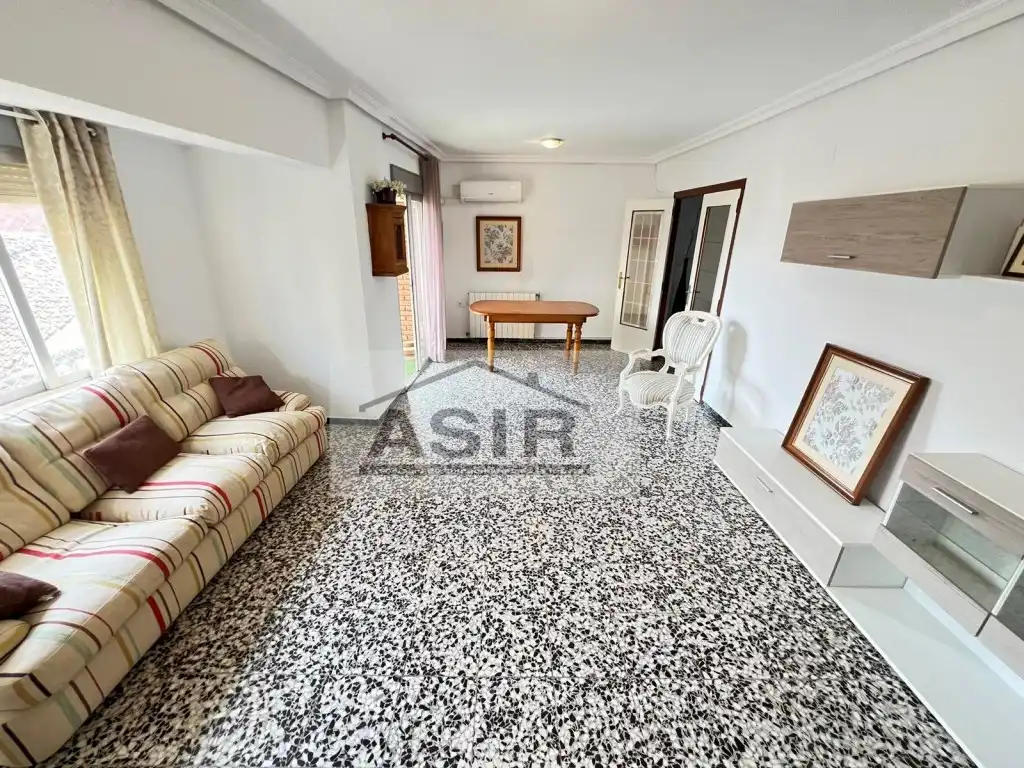 Flat for rent in Calle Doctor Ferran, Albuixarres