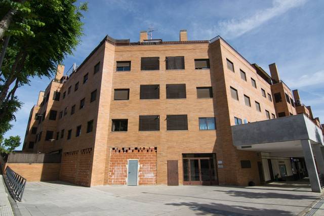 Local comercial en Alquiler en La Dehesa - El Pinar