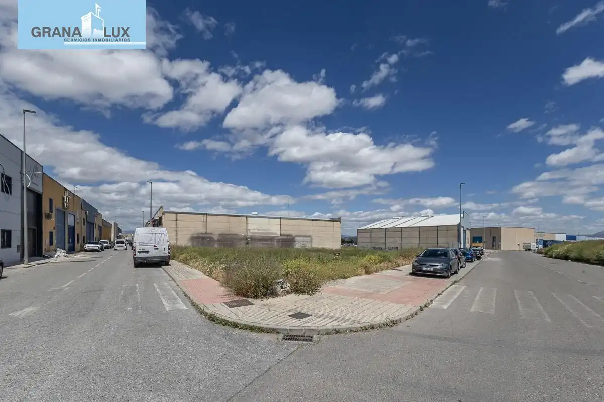 Industrial land for sale in Paseo de las Andás