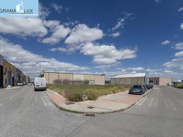 Terreno industrial en venta en Paseo de las Andás